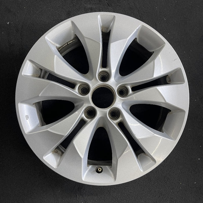 17" CR-V 12-14 17x6.5 alloy 10 spoke lug nut aligned with narrow slot Original OEM Wheel Rim