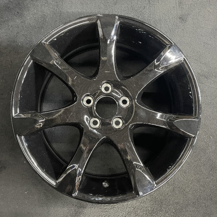 18" VOLVO 70 SERIES 10 18x8 alloy SW 7 spoke creased w/diamd cut light gray Original OEM Wheel Rim