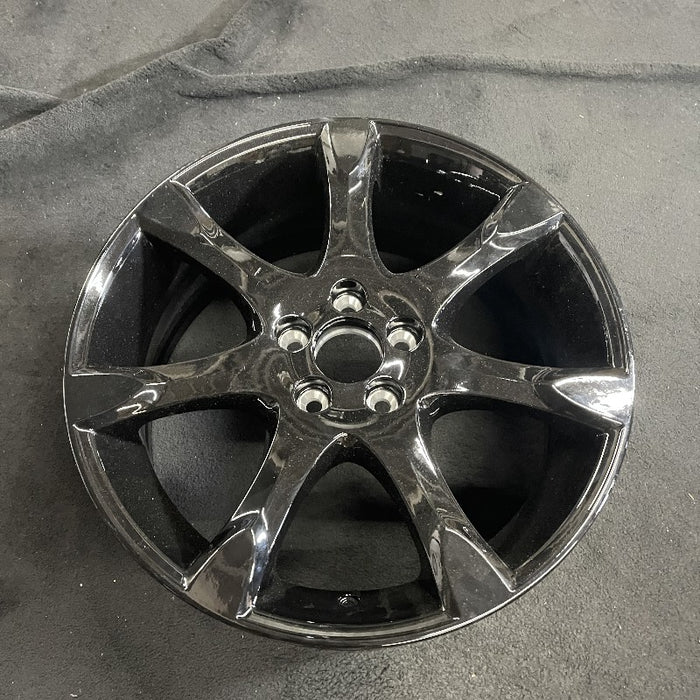 18" VOLVO 70 SERIES 10 18x8 alloy SW 7 spoke creased w/diamd cut light gray Original OEM Wheel Rim