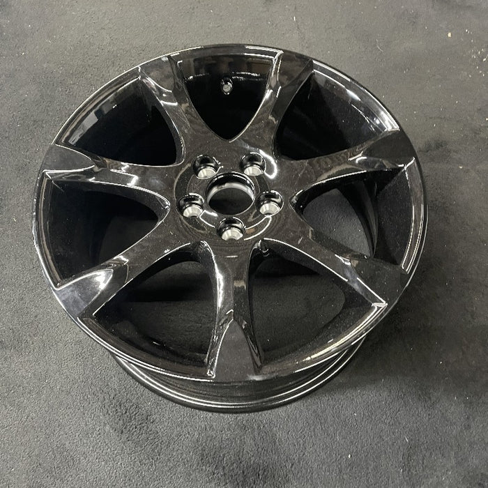 18" VOLVO 70 SERIES 10 18x8 alloy SW 7 spoke creased w/diamd cut light gray Original OEM Wheel Rim