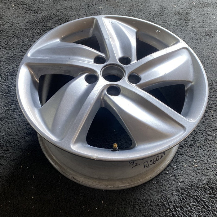 17" HR-V 19-20 17x7.5 alloy 5 spoke swept spoke face pockets EX EX-L leather Original OEM Wheel Rim