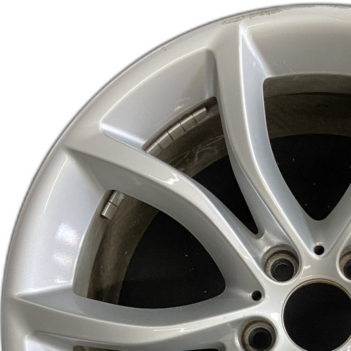 19" BMW X6 15-17 19x9 alloy 5 spoke V spoke w/o dimples between lugs; 18mm offset Original OEM Wheel Rim