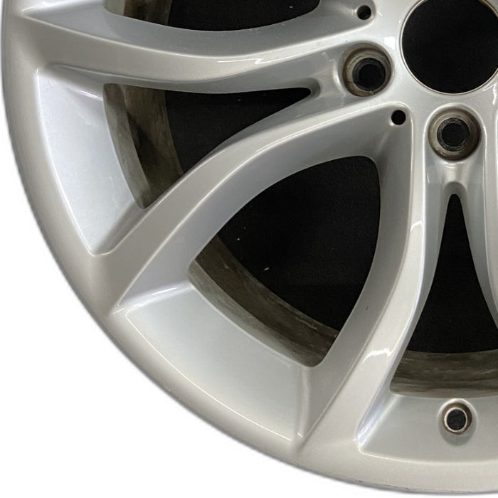 19" BMW X6 15-17 19x9 alloy 5 spoke V spoke w/o dimples between lugs; 18mm offset Original OEM Wheel Rim