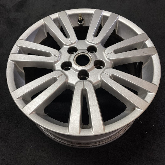 19" LR4 10-11 alloy 19x8 silver sparkle 14 spoke 7 split Original OEM Wheel Rim