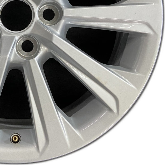 18" GRAND HIGHLANDER 24 18x7.5 alloy silver 10 spoke Original OEM Wheel Rim