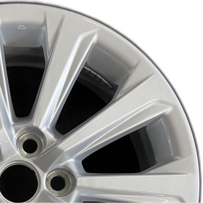 18" GRAND HIGHLANDER 24 18x7.5 alloy silver 10 spoke Original OEM Wheel Rim
