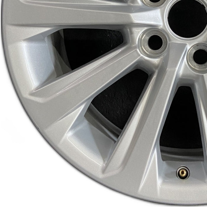 18" GRAND HIGHLANDER 24 18x7.5 alloy silver 10 spoke Original OEM Wheel Rim