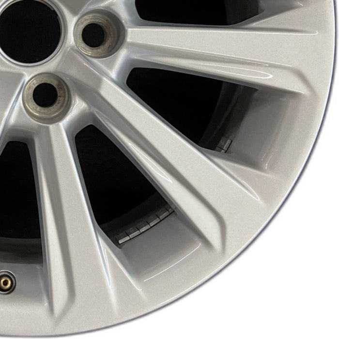 18" GRAND HIGHLANDER 24 18x7.5 alloy silver 10 spoke Original OEM Wheel Rim