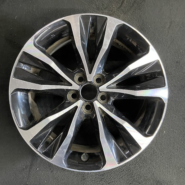 17" COROLLA 17 Sdn 17x7 alloy 10 spoke split spoke black accent Original OEM Wheel Rim