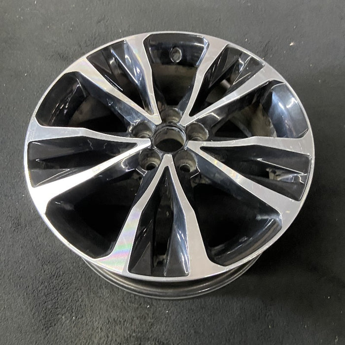 17" COROLLA 17 Sdn 17x7 alloy 10 spoke split spoke black accent Original OEM Wheel Rim