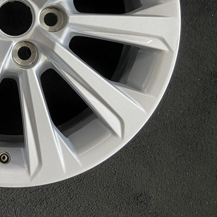 18" GRAND HIGHLANDER 24 18x7.5 alloy silver 10 spoke Original OEM Wheel Rim