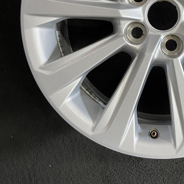 18" GRAND HIGHLANDER 24 18x7.5 alloy silver 10 spoke Original OEM Wheel Rim