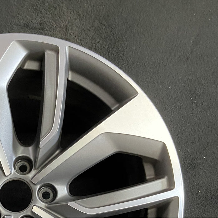 20" E-TRON 21-23 20x9 alloy 5 spoke V spoke Original OEM Wheel Rim