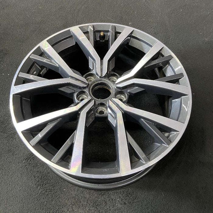 17" TIGUAN 18 17x7 alloy 10 spoke narrow spoke Original OEM Wheel Rim