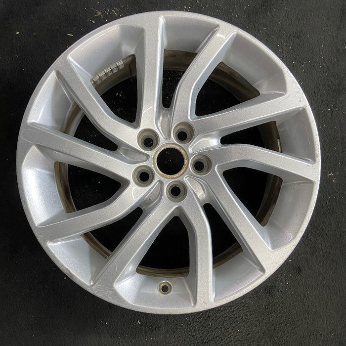 18" DISCOVERY SPORT 16-19 18x8 alloy 5 spoke angled V spoke silver Original OEM Wheel Rim