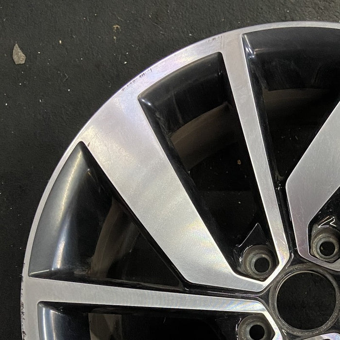 18" JETTA GLI 19-21 18x7-1/2 alloy 5 double spoke machined face with  pockets Original OEM Wheel Rim