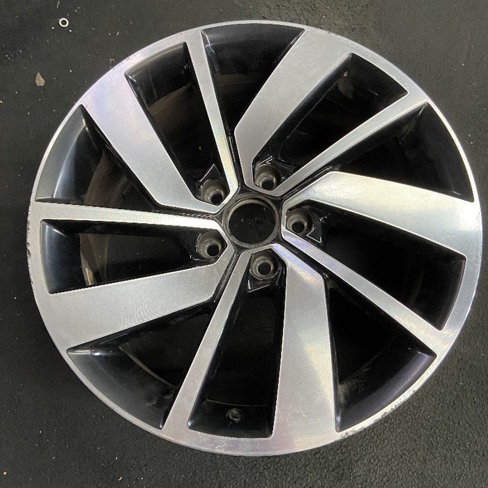 18" JETTA GLI 19-21 18x7-1/2 alloy 5 double spoke machined face with  pockets Original OEM Wheel Rim