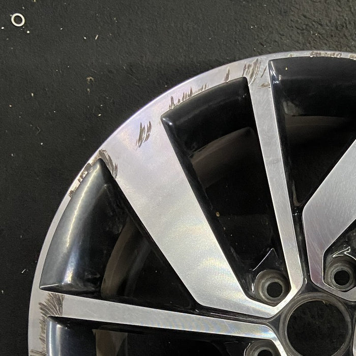 18" JETTA GLI 19-21 18x7.5 alloy 5 double spoke machined face with pockets Original OEM Wheel Rim