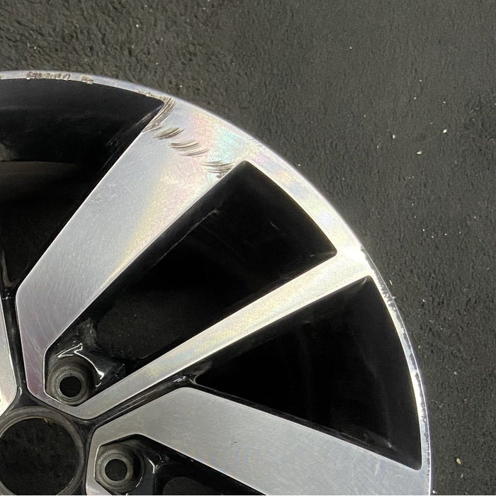 18" JETTA GLI 19-21 18x7.5 alloy 5 double spoke machined face with pockets Original OEM Wheel Rim