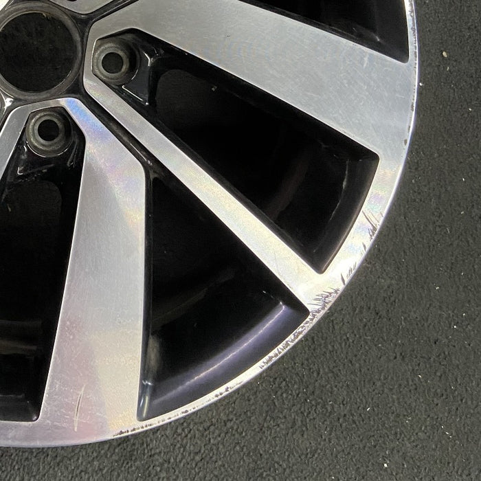 18" JETTA GLI 19-21 18x7.5 alloy 5 double spoke machined face with pockets Original OEM Wheel Rim