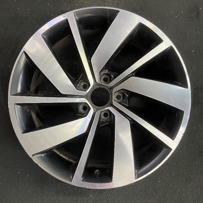 18" JETTA GLI 19-21 18x7-1/2 alloy 5 double spoke machined face with  pockets Original OEM Wheel Rim