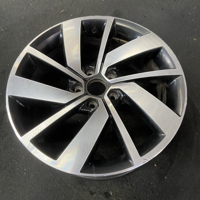 18" JETTA GLI 19-21 18x7-1/2 alloy 5 double spoke machined face with  pockets Original OEM Wheel Rim