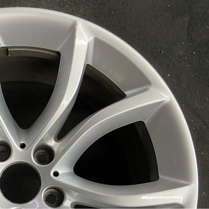 19" BMW X6 15-17 19x9 alloy 5 spoke V spoke w/o dimples between lugs; 18mm offset Original OEM Wheel Rim