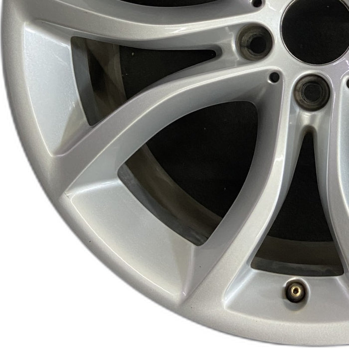 19" BMW X6 15-17 19x9 alloy 5 spoke V spoke w/o dimples between lugs; 18mm offset Original OEM Wheel Rim