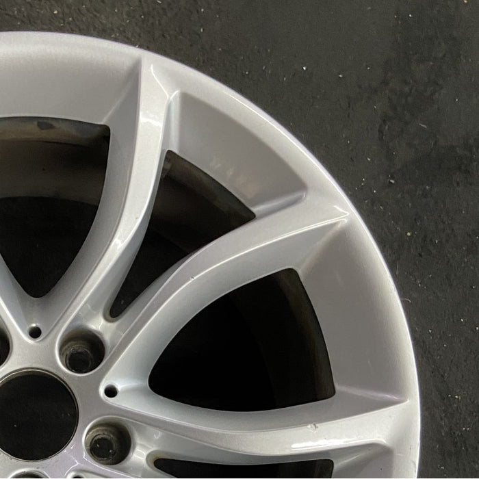 19" BMW X6 15-17 19x9 alloy 5 spoke V spoke w/o dimples between lugs; 18mm offset Original OEM Wheel Rim