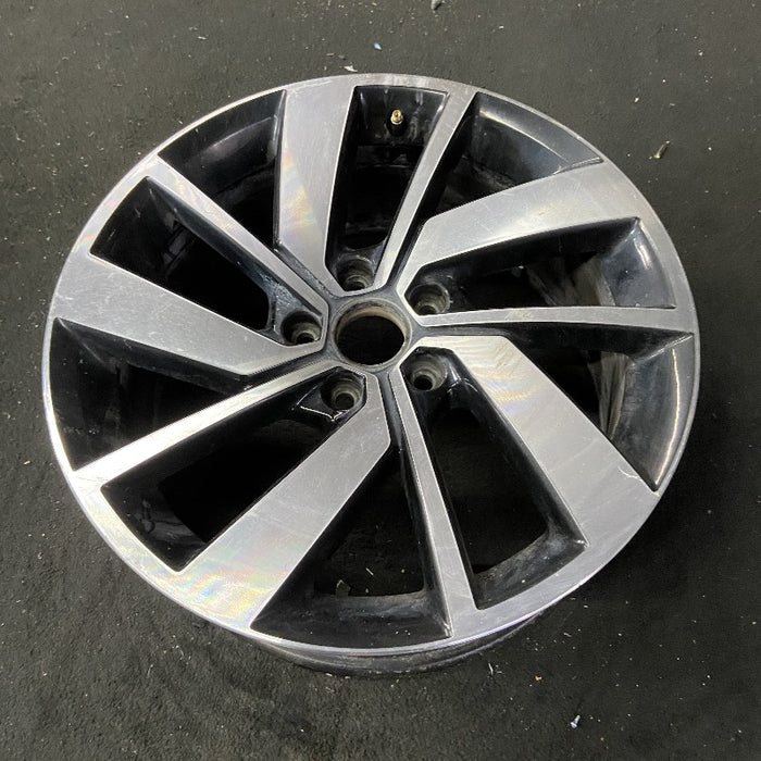 18" JETTA GLI 19-21 18x7.5 alloy 5 double spoke machined face with pockets Original OEM Wheel Rim