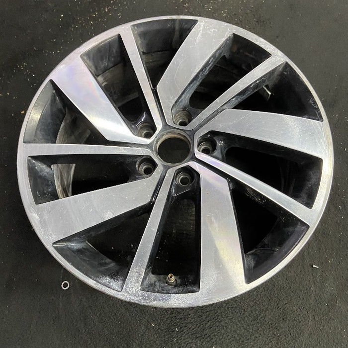 18" JETTA GLI 19-21 18x7.5 alloy 5 double spoke machined face with pockets Original OEM Wheel Rim