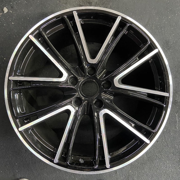 21" PORSCHE PANAMERA 17-20 alloy 21x11.5 5 spoke V spoke black inlay Original OEM Wheel Rim