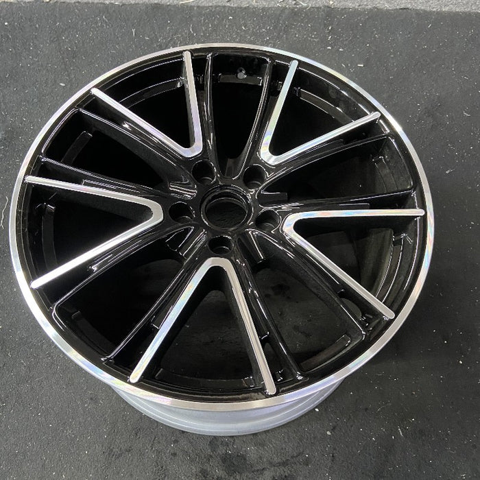 21" PORSCHE PANAMERA 17-20 alloy 21x11.5 5 spoke V spoke black inlay Original OEM Wheel Rim