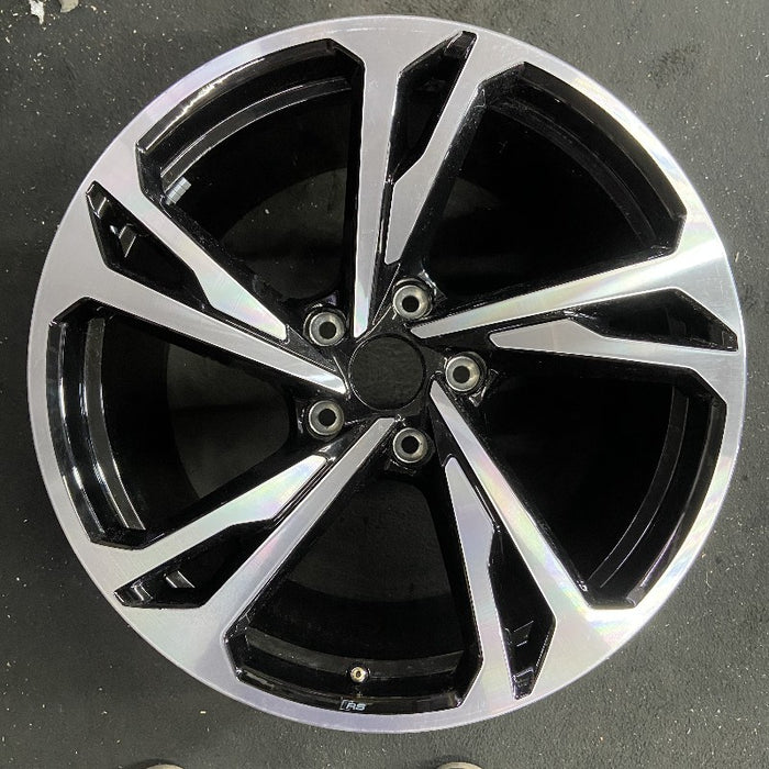 20" E-TRON GT 22-24 20x11 machined face with black pockets Original OEM Wheel Rim