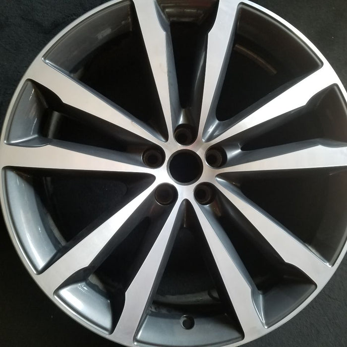 20" F-PACE 17-19 20x8.5 alloy 5 double spoke w/notched spoke machined face gray accents Original OEM Wheel Rim