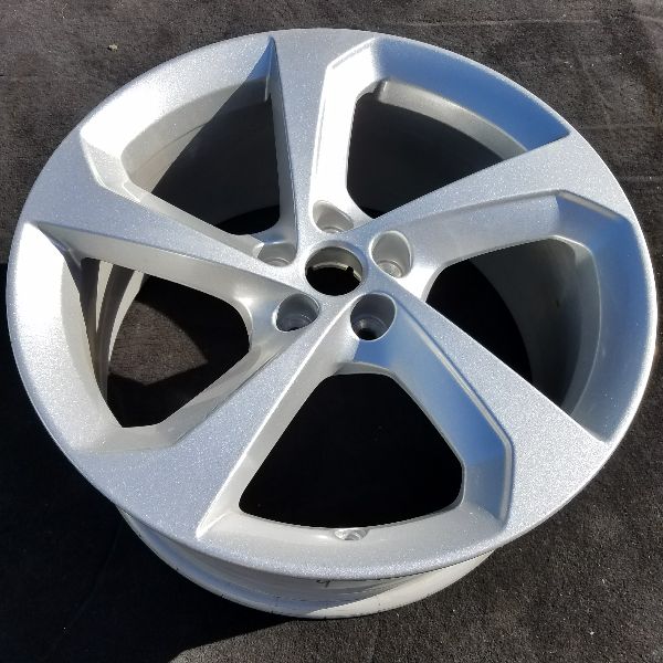 19" F-PACE 17-19 19x8.5 alloy 5 spoke silver Original OEM Wheel Rim