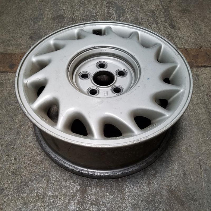 15" LEXUS ES250 90-91 15x5.5 alloy R. Original OEM Wheel Rim