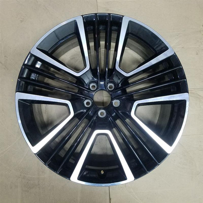 21" XC40 19-21 21x8.5 alloy 5 triple slot Original OEM Wheel Rim