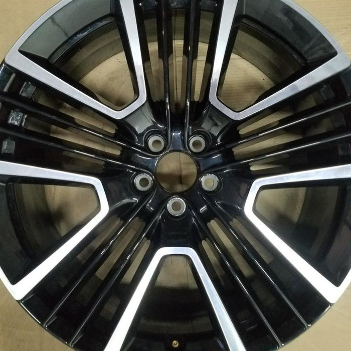 21" XC40 19-21 21x8.5 alloy 5 triple slot Original OEM Wheel Rim