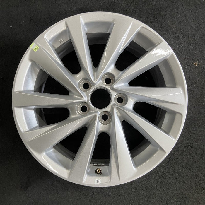 17" CAMRY 21-24 17x7.5 alloy 10 spoke Original OEM Wheel Rim