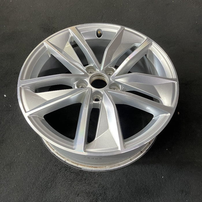 18" AUDI Q3 17-18 18x7 alloy Original OEM Wheel Rim